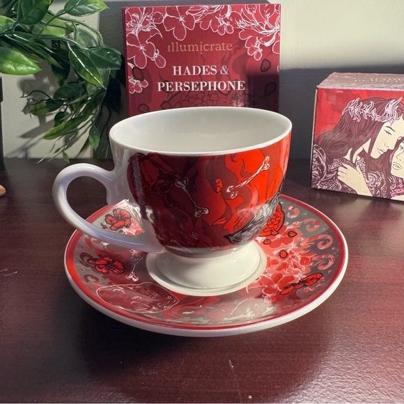 💡Illumicrate Hades & Persephone Teacup & Saucer - Picture 4 of 6